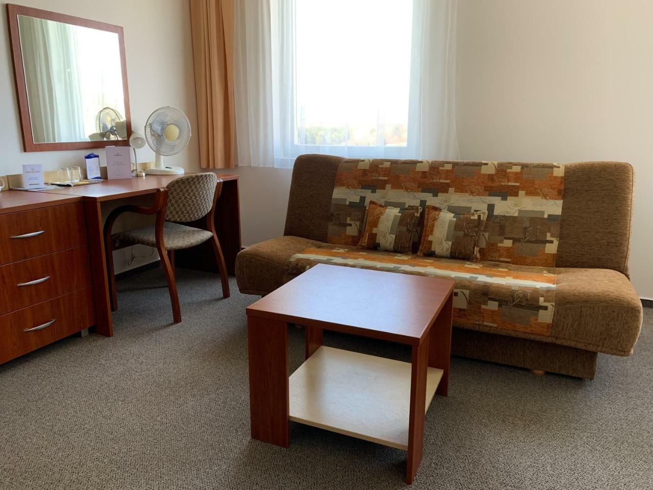 Patriot Hotel 3*